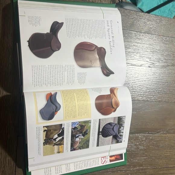 The complete book of horses, hardback (521 pages) - Picture 9 of 15